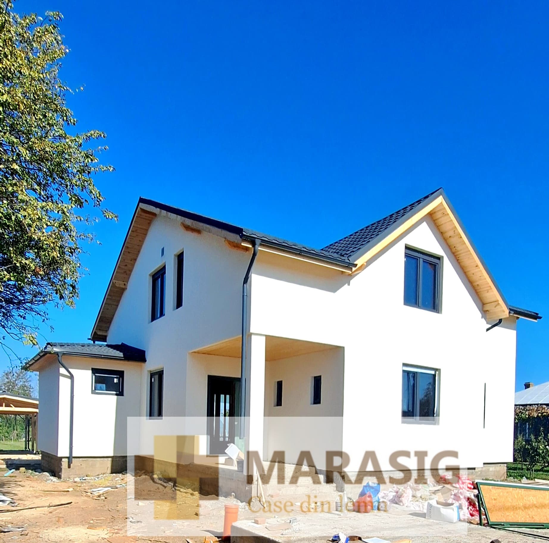 Casa Periș – imagine exterior casă din lemn